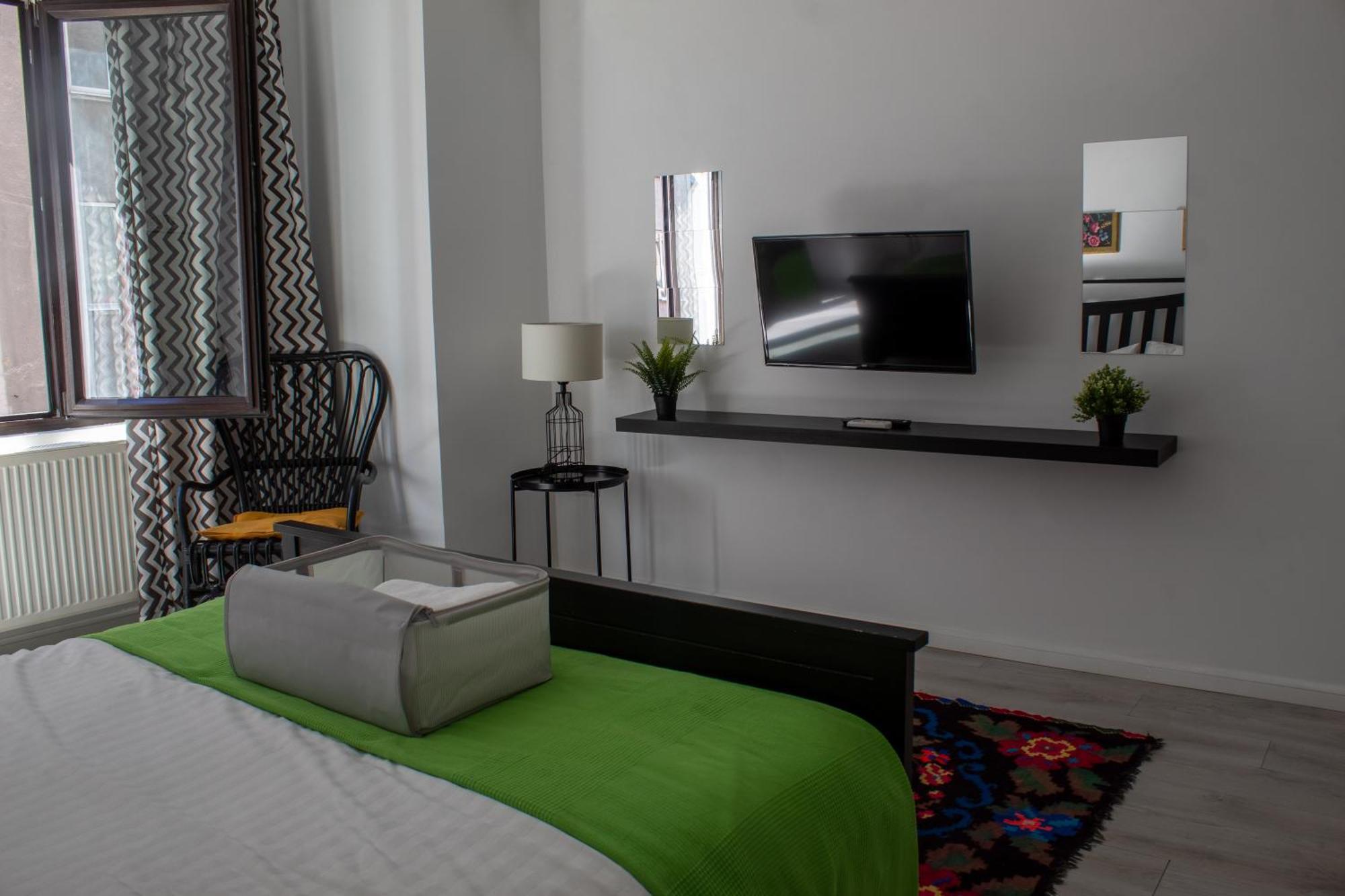 Domus Old Town Retreat Cozy & Central Bucharest Exterior photo