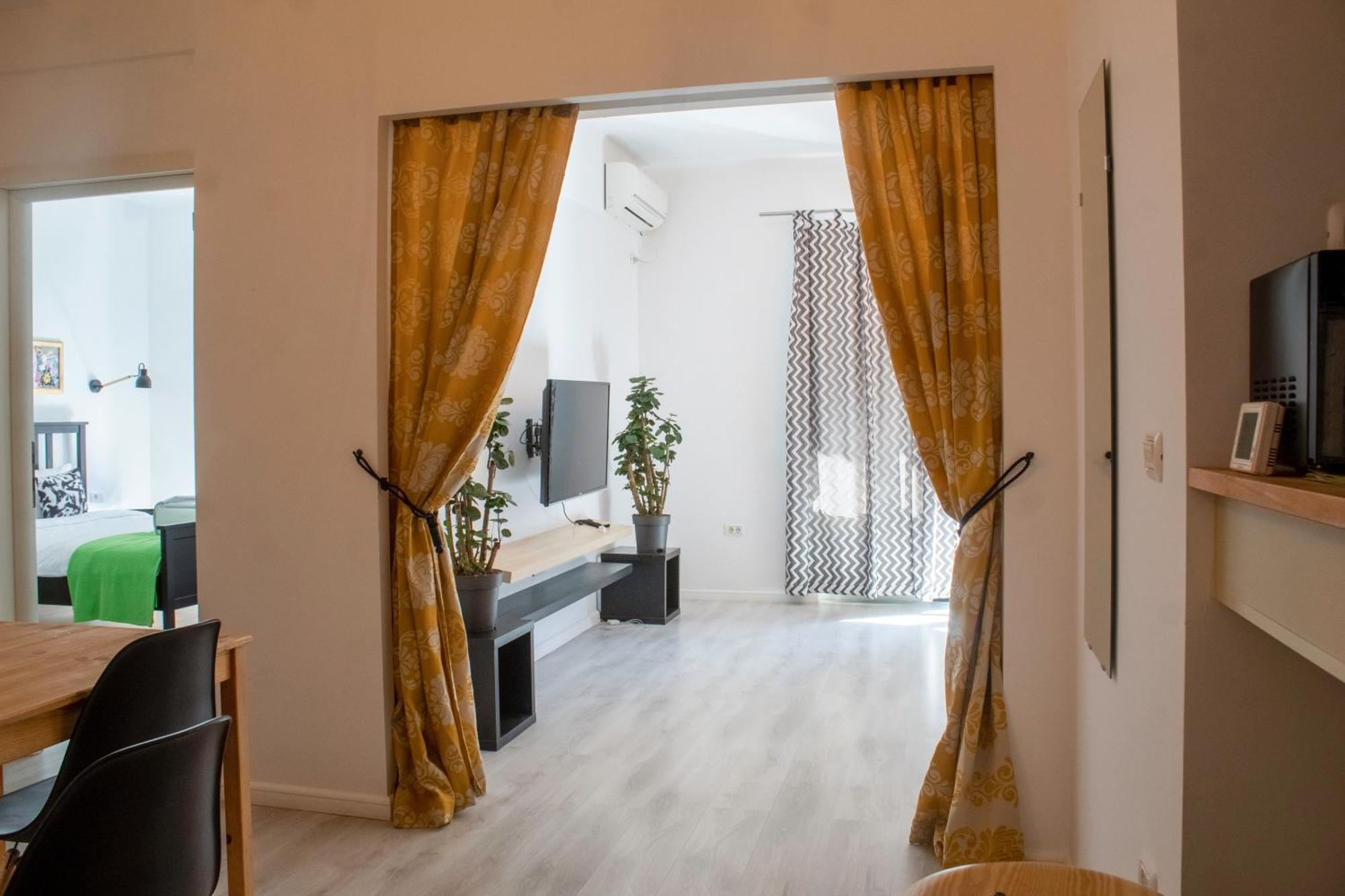 Domus Old Town Retreat Cozy & Central Bucharest Exterior photo